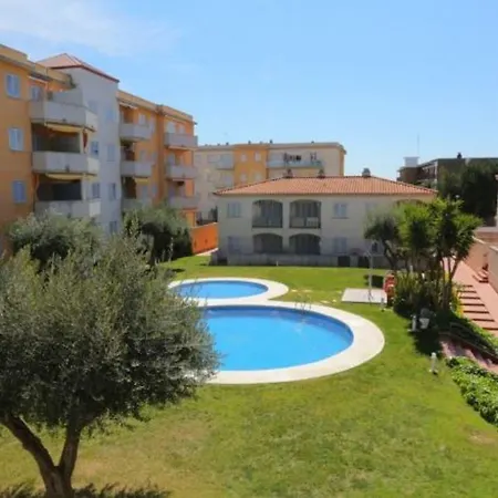 Vista A La Piscina 6 Personas En Lägenhet *